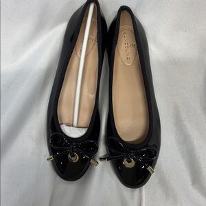 Bandolino  Payly ballet flat Glossy Black Flats with Bow shoes 6.5